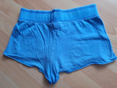 Dievčenské šortky, benetton,140