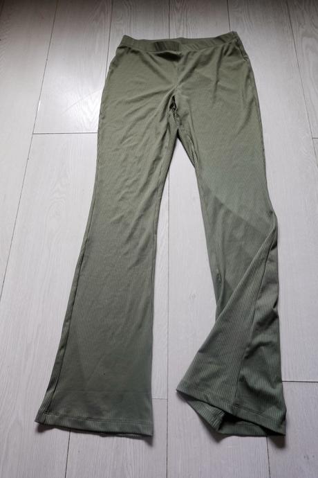 Vrúbkované nohavice h&m divided, h&m,m