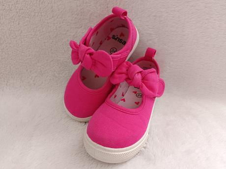 Sandálky, sinsay,24