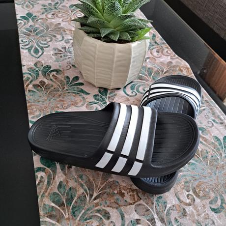 Detské šľapky 36/37, adidas,37
