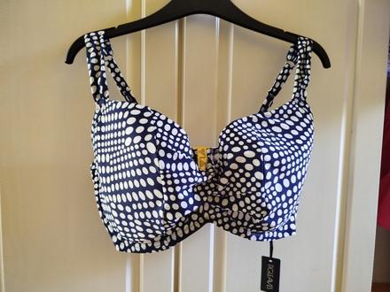 Plavková vrch, podprsenka 36gg, xxl