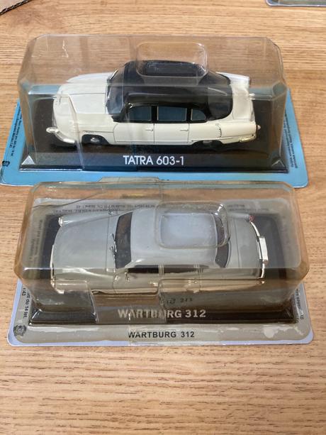 Zberateľské modely áut tatra 603 a wartburg 312,