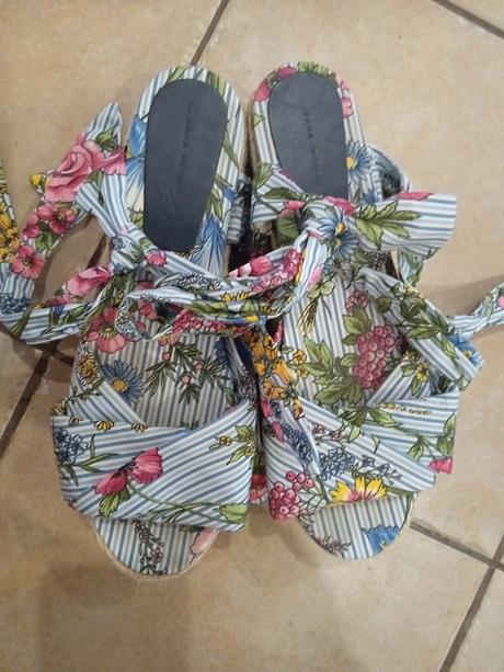 Zara sandále, zara,38