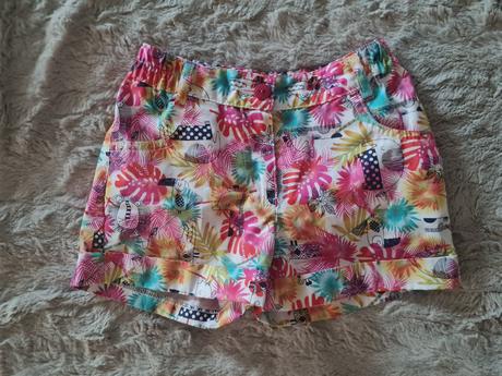 Dievčenské šortky, 110