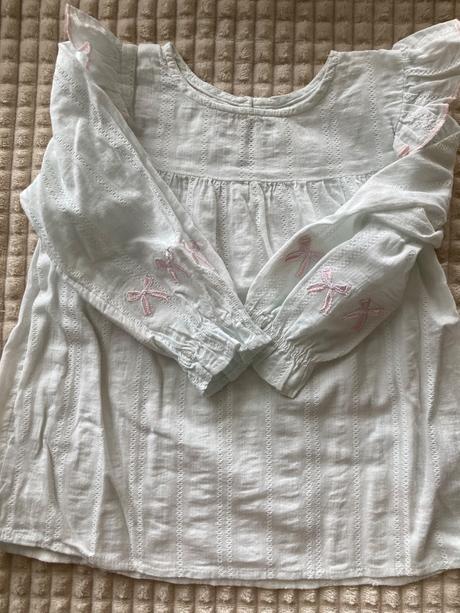 Blúzka s mašličkami, 98