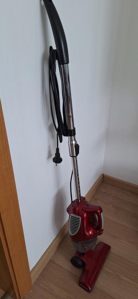 Tyčový elektrický vysávač orava, orava