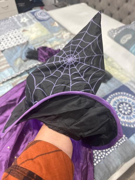 Maska na karneval bosorka, 