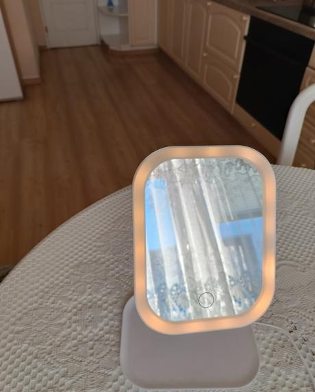 Zrkadlo s osvetlením, 