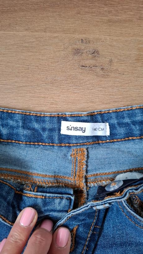 Jeany slim, sinsay,140