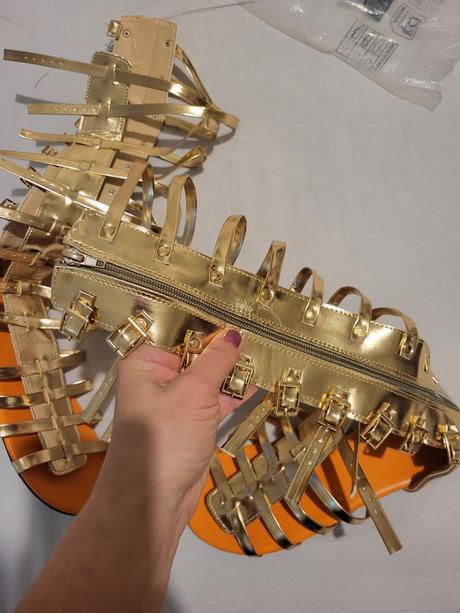 Krásne gladiatorky, 38 / 39