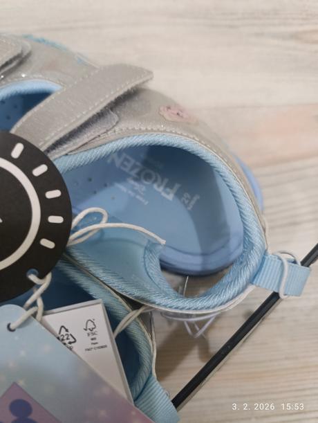 Sandále frozen svietiace, 29