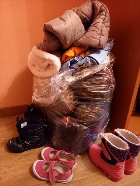 Predam vyhodne detske celorocne oblecenie, 104–116