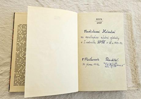 Kniha 'cesta späť' erich maria remarque, 