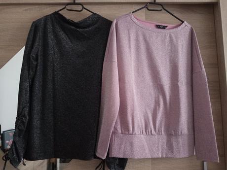 Dve trblietavé tuniky, 38