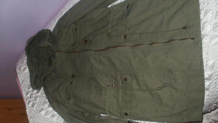 Olivovozelený predlžnený kabátik, amisu,42