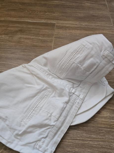 Šortky č.38, reserved,38