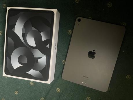 Apple ipad air 5th gen + magic keyboard + apple pe, apple