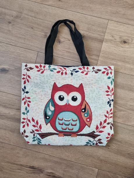 Velka taska so sovou, 