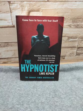 The hypnotist en - lars kepler,