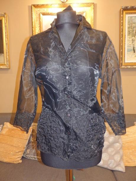 Velmi pekna bluzka, 38