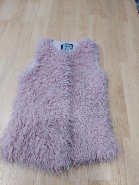 Huňatá vestička, f&f,146