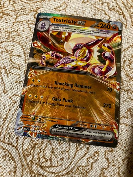 Pokémon, bakugan a pokémon album, 