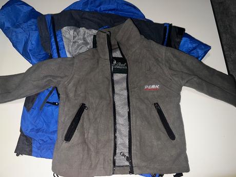 Prechodná bunda zn. peak performance, 110