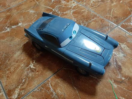 Hovoriaci finn mcmisille,