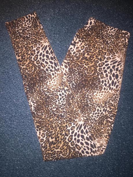 Legíny s leo vzorom, 170