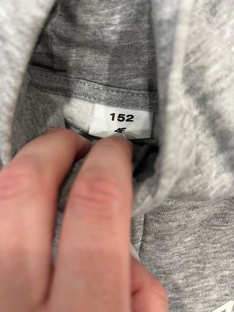 Mikina, 152