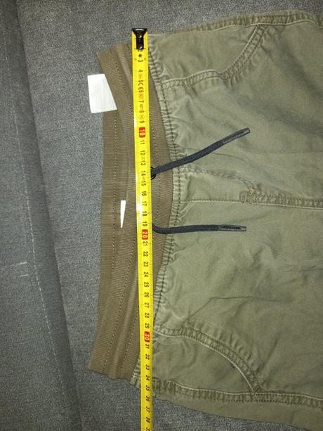 Podšité kapsače, chapter young,158