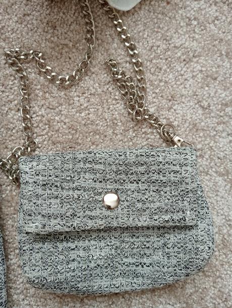 Elegantné šaty, 146