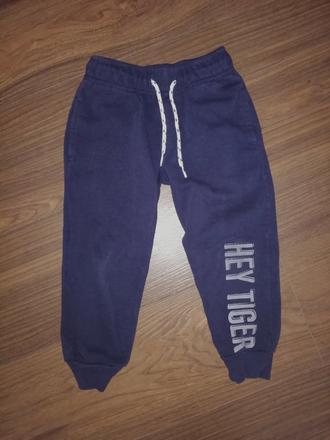 Tepláky 98/104, lupilu,98