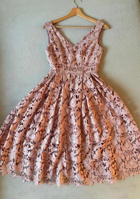 Luxusné čipkované šaty v púdrovo-ružovej farbe, mohito,xs