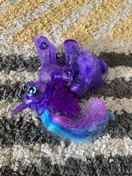 Jednorožec svietiaci 10cm,