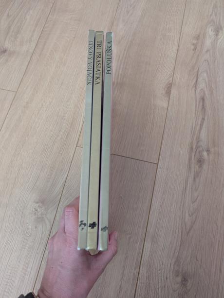 3x knihy zo série zlatá zbierka rozprávok, 