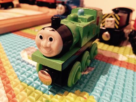 Oliver dreveny vlacik z tomáš a jeho kamaráti ,