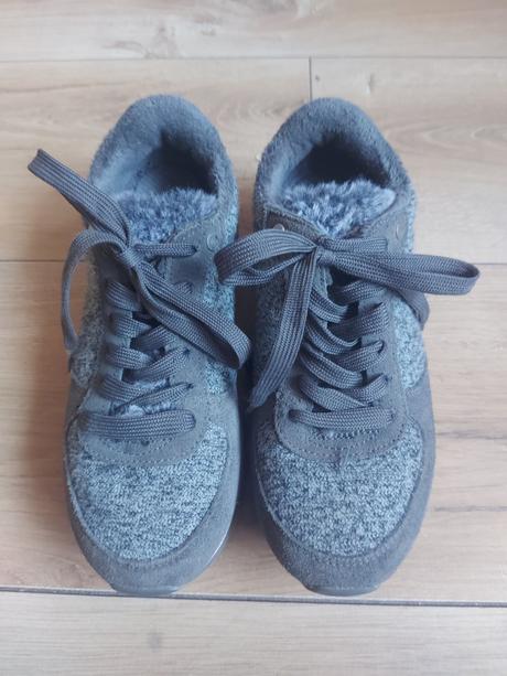 Zateplene tenisky, skechers,35