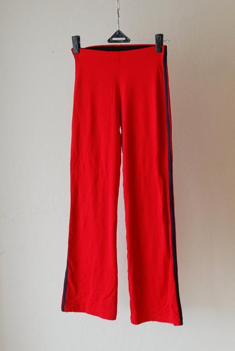 Štýlové červené tepláky s bočným pruhom zn.crane, m