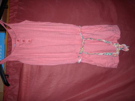 Šatove kratase, 128