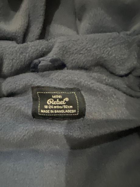 Tepla vedta, rebel,92