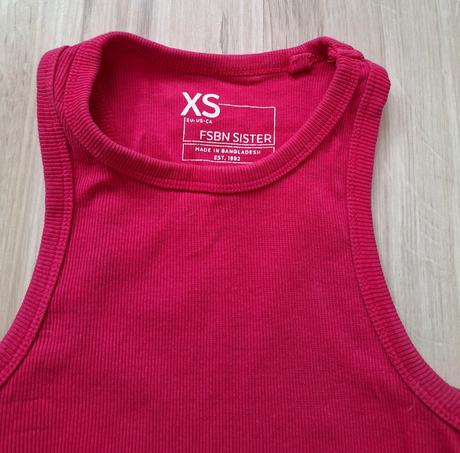 Tričko fbsisters č.xs, new yorker,xs