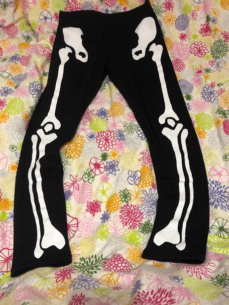 Legíny s potlačou kostí a kĺbov halloween, h&m,m