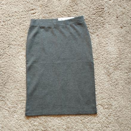 Sukňa nová, esmara,s