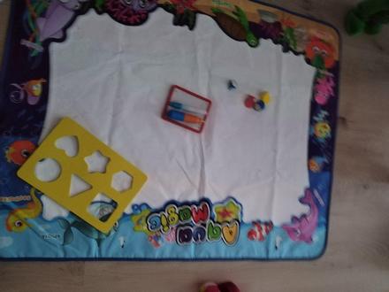 Podlozka a pera na malovanie vodou, 