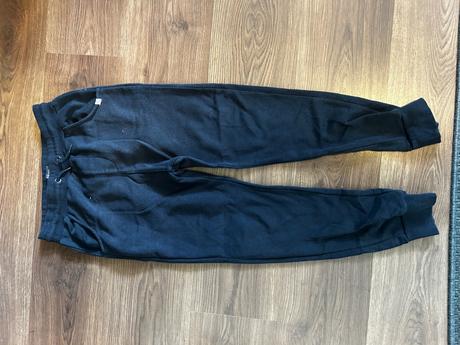 Teplaky reserved, reserved,152