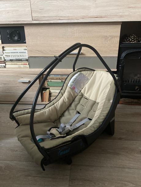 Autosedačka vajíčko, 