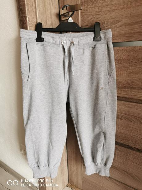 Dámske trištvrťové tepláky, 38