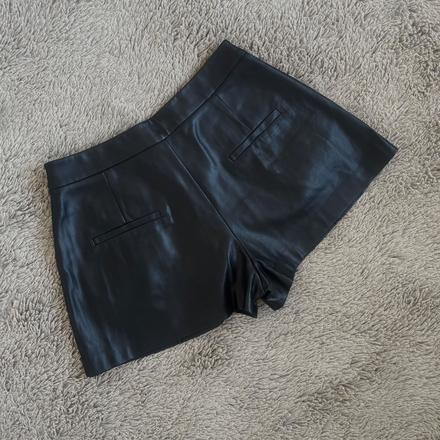 Stradivarius šortky, stradivarius,40