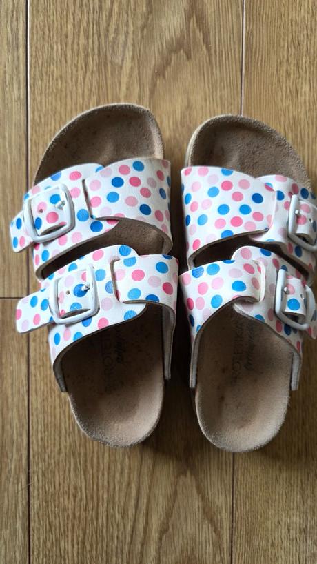 Šľapky protetika veľ.31 super stav, protetika,31